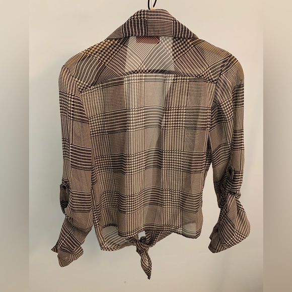 Shasa Sheer Top - Picture 4 of 4